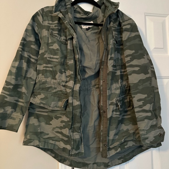Women’s Universal Thread Camo Jacket (SIZE MEDIUM WOMEN’S) | USED / WORN LIGHTLY - Picture 8 of 10